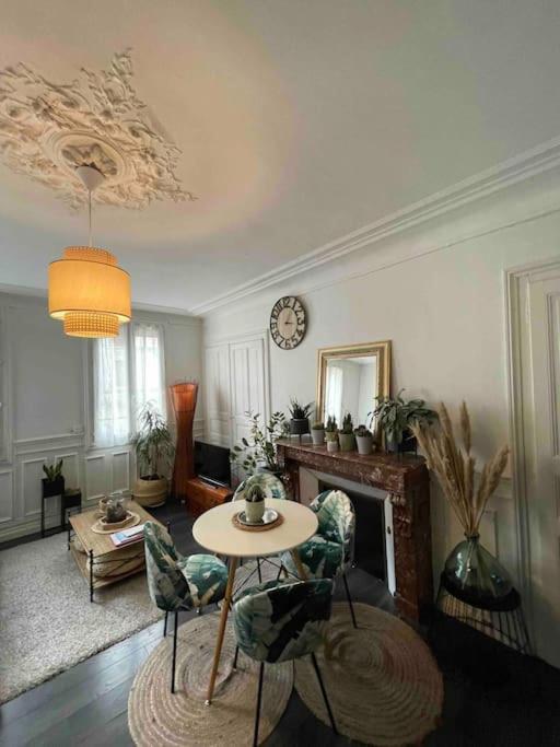 Superbe T2 De Caractere Au Centre Classe 3 Etoiles Troyes Exterior foto