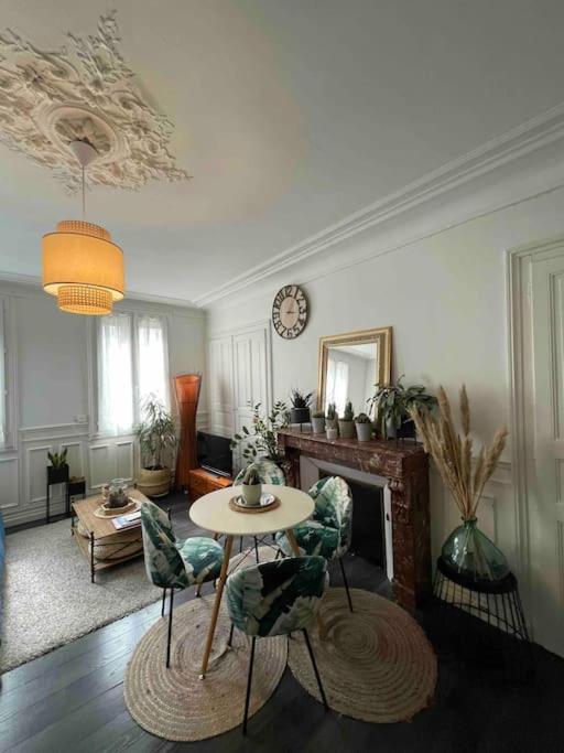 Superbe T2 De Caractere Au Centre Classe 3 Etoiles Troyes Exterior foto